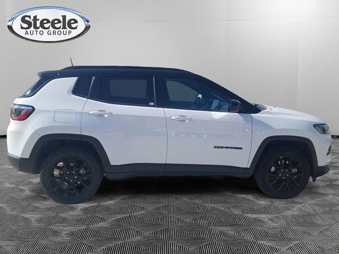 Used 2023 Jeep Compass Altitude w/ Convenience Group image 6