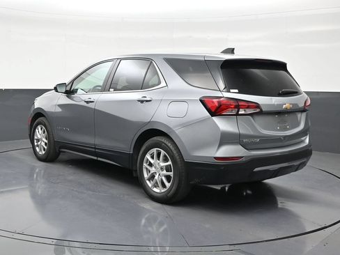 Used 2024 Chevrolet Equinox LT FWD image 3