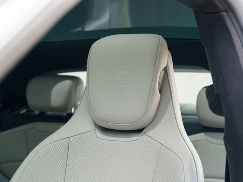 Certified 2020 Porsche Taycan Turbo AWD/4WD image 20