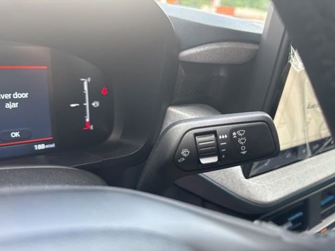 New 2025 Ford Maverick XLT w/ XLT Luxury Package image 32