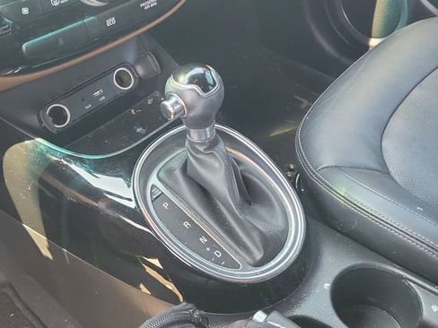 Used 2016 Kia Soul + w/ Audio Package FWD image 27