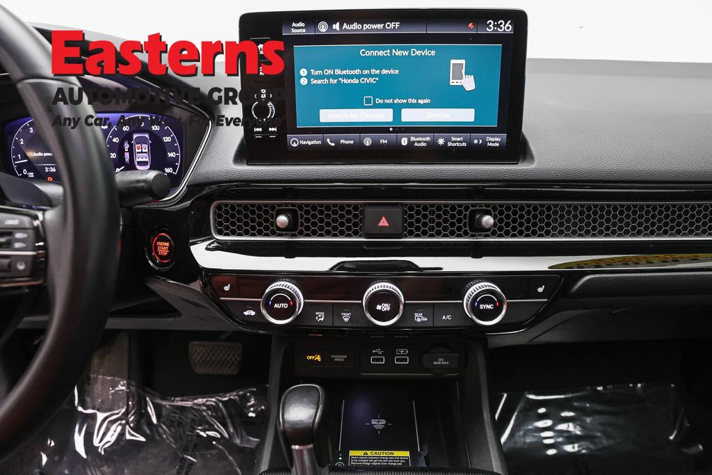 Used 2022 Honda Civic Touring image 13
