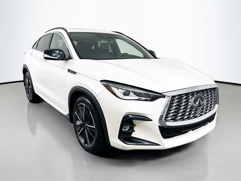 Used 2023 INFINITI QX55 Luxe w/ Cargo Package AWD/4WD image 3