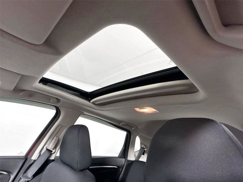 Used 2019 Honda Fit EX image 6