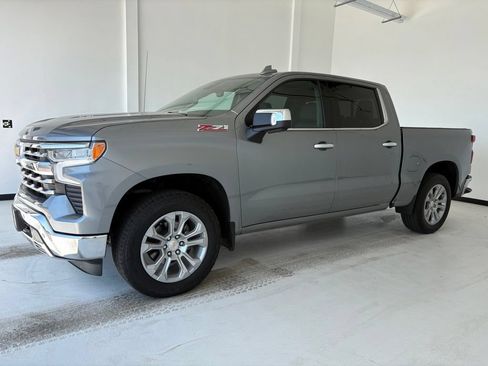 Used 2024 Chevrolet Silverado 1500 LTZ AWD/4WD image 22