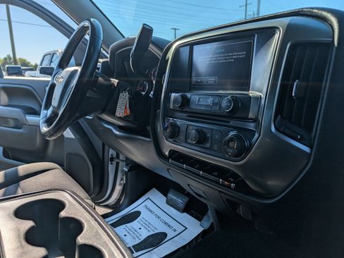 Used 2017 Chevrolet Silverado 1500 LT w/ All Star Edition AWD/4WD image 23