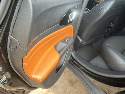 New 2025 Jeep Compass Limited image 19