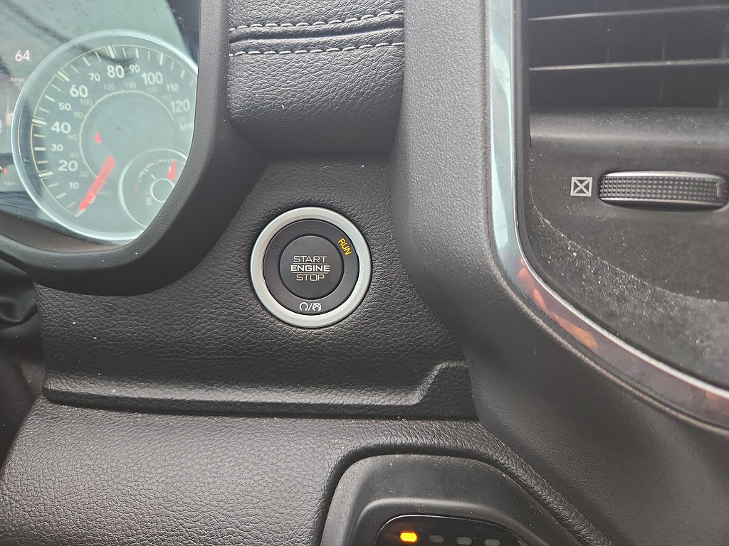 Used 2023 RAM 1500 Laramie AWD/4WD image 27