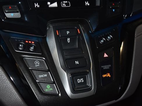 Used 2023 Honda Odyssey Elite image 13