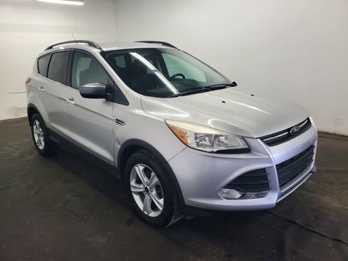 Used 2014 Ford Escape SE w/ Equipment Group 201A AWD/4WD image 3