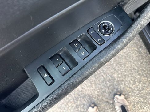 Used 2018 Hyundai Sonata Limited image 12