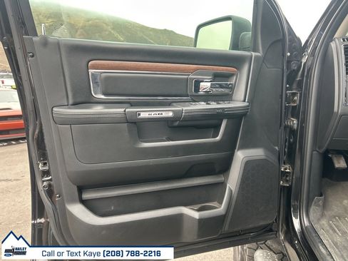 Used 2018 RAM 2500 Laramie w/ Convenience Group image 19