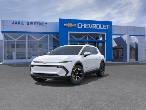 New 2026 Chevrolet Equinox EV LT image 10