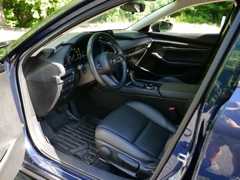 Used 2021 MAZDA MAZDA3 s FWD image 18