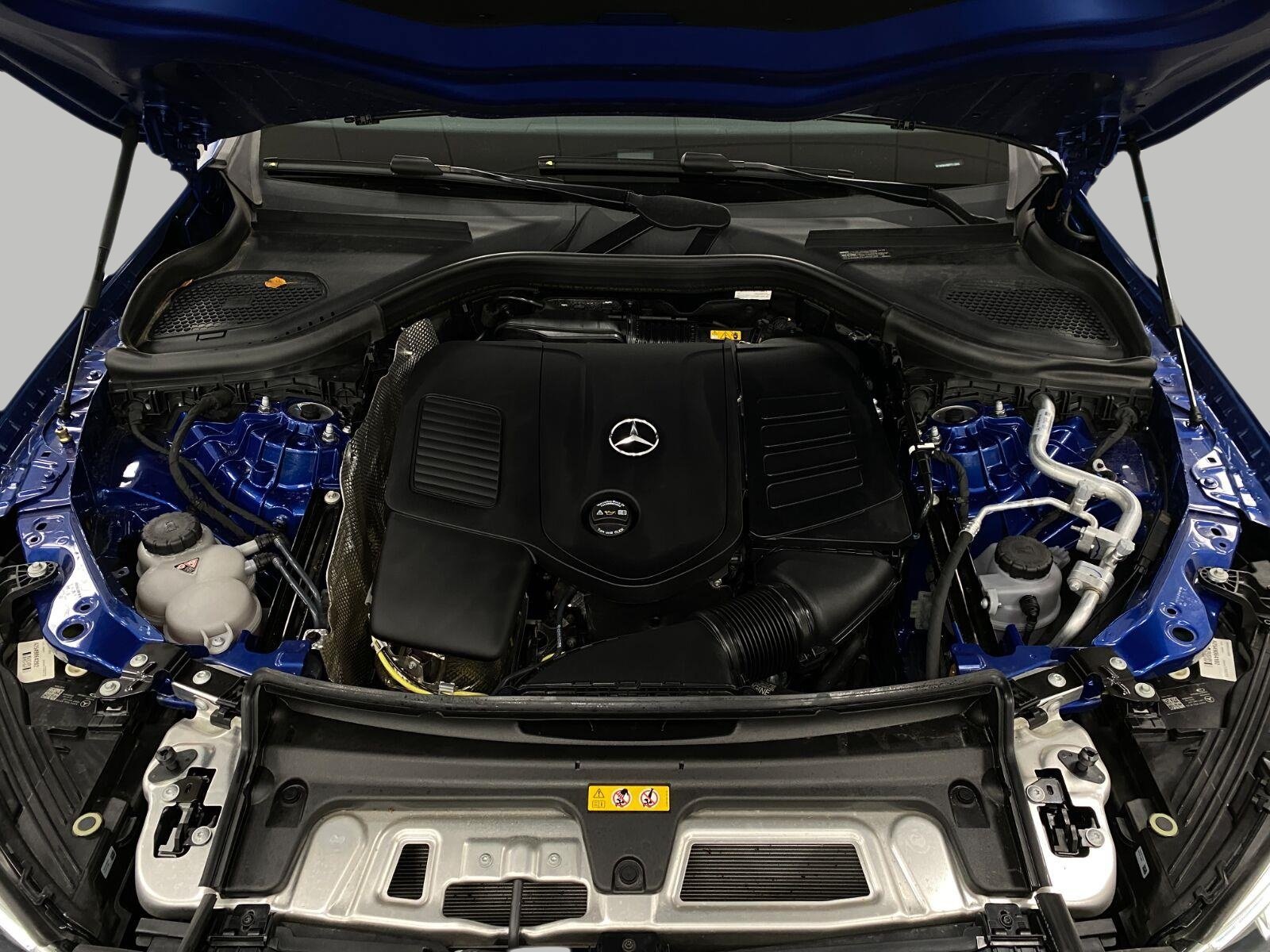 Certified 2026 Mercedes-Benz GLC 300 4MATIC image 11