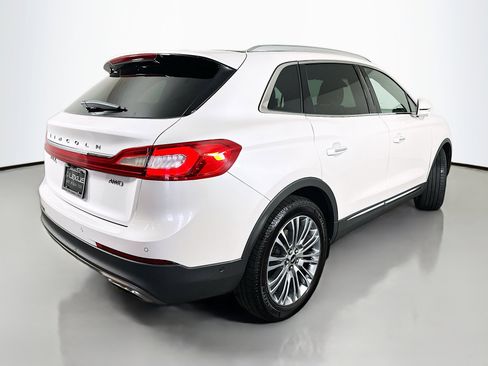 Used 2018 Lincoln MKX Reserve AWD/4WD image 7