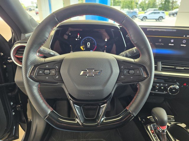Used 2026 Chevrolet Trax RS w/ Driver Confidence Package FWD image 3