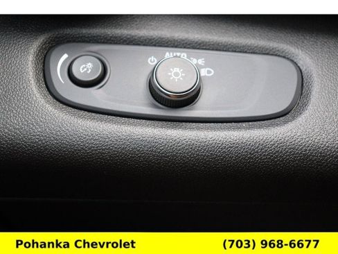 Certified 2025 Chevrolet Trax RS w/ Driver Confidence Package image 19