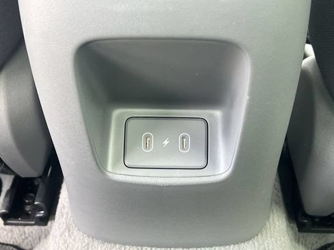 Certified 2025 Hyundai Elantra SEL FWD image 37