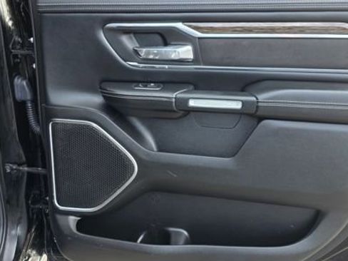 Used 2019 RAM 1500 Laramie AWD/4WD image 12