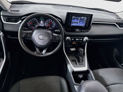 Used 2020 Toyota RAV4 XLE w/ Convenience Package FWD image 20