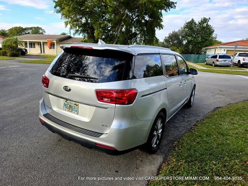 Used 2021 Kia Sedona EX image 59