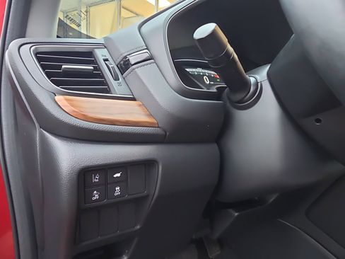 Used 2020 Honda CR-V Touring image 17