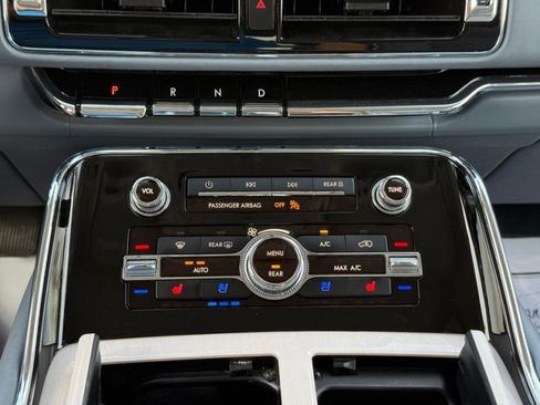 Used 2023 Lincoln Navigator L Black Label AWD/4WD image 25