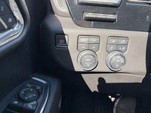 Used 2023 Chevrolet Silverado 1500 LTZ w/ Technology Package image 20