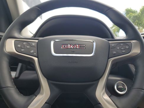 Used 2024 GMC Terrain Denali w/ Denali Premium Package AWD/4WD image 25