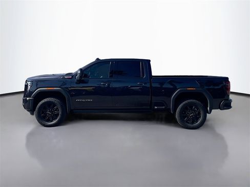 Used 2025 GMC Sierra 2500 AT4 w/ AT4 Premium Plus Package image 4