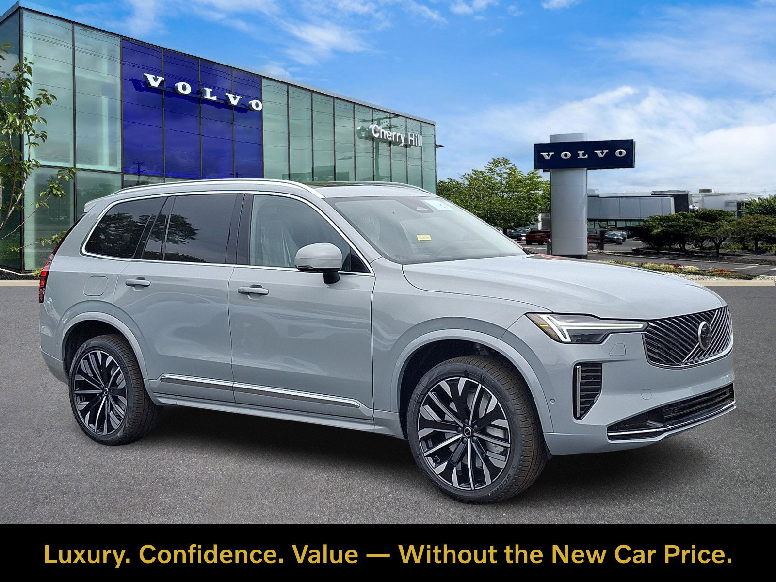 Certified 2026 Volvo XC90 B6 Plus w/ Protection Package Premier AWD/4WD image 1