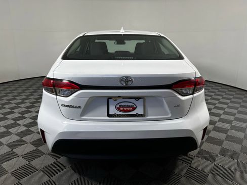Used 2024 Toyota Corolla LE FWD image 6