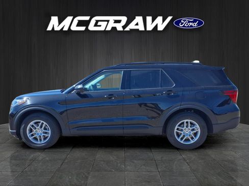 New 2026 Ford Explorer Active RWD image 11