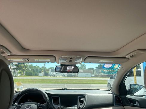 Used 2016 Hyundai Tucson Limited w/ Option Group 03 image 19