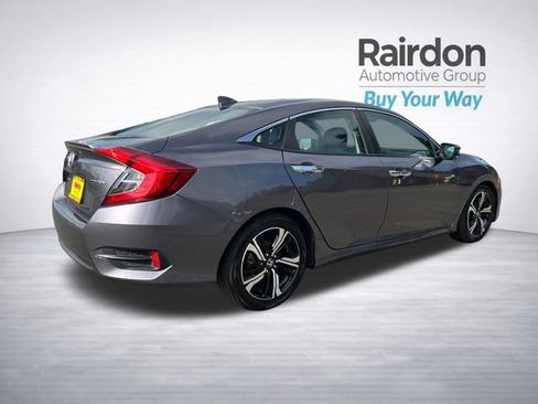 Used 2017 Honda Civic Touring image 7