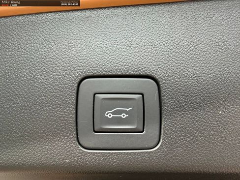 Used 2024 Buick Encore GX Preferred AWD/4WD image 9
