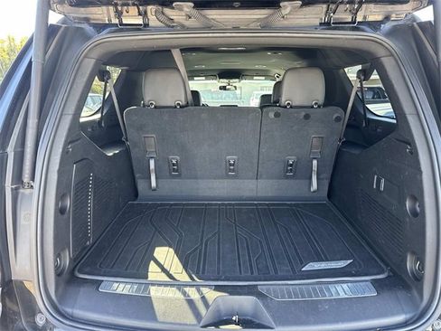 Used 2021 Chevrolet Suburban Z71 image 10