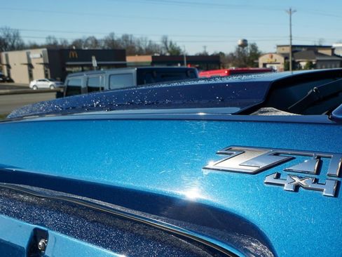 Used 2016 GMC Sierra 1500 SLT w/ SLT Preferred Package image 10