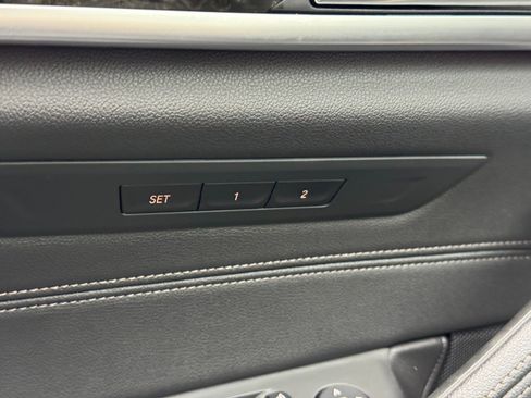 Used 2021 BMW 540i w/ M Sport Package image 18