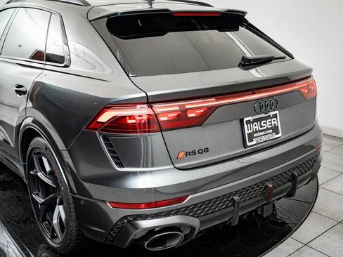 New 2026 Audi RS Q8 performance image 19