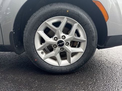 Used 2022 Kia Soul LX w/ Technology Package image 10