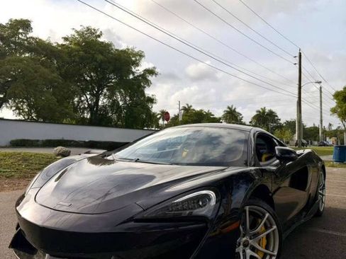Used 2018 McLaren 570S image 5