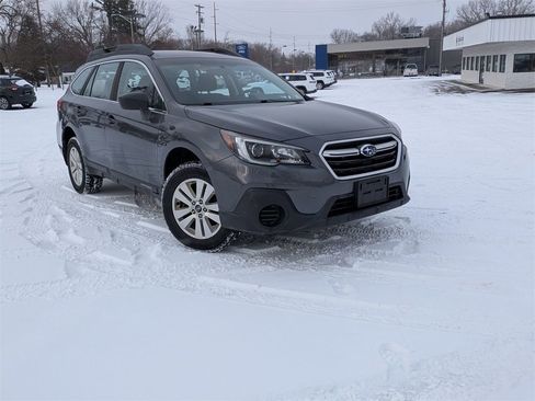 Used 2019 Subaru Outback 2.5i image 7