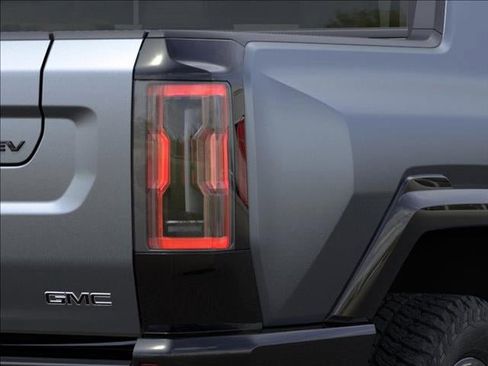 New 2026 GMC Hummer EV 3X w/ Carbon Fiber Edition Package image 11