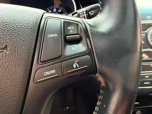 Used 2016 Kia Cadenza Premium FWD image 46