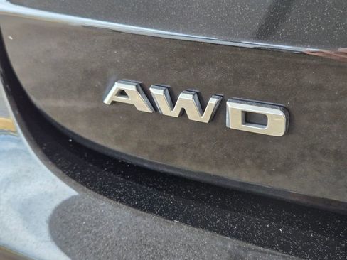 Used 2023 Cadillac XT6 Premium Luxury image 15