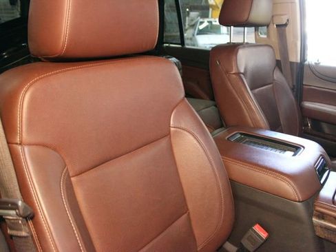 Used 2016 Chevrolet Tahoe LTZ image 11