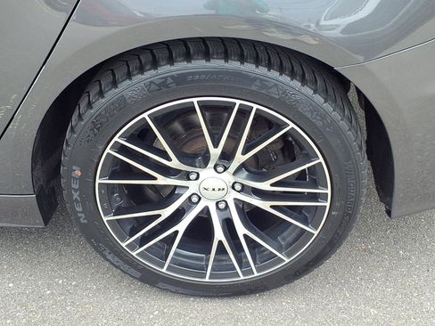 Used 2019 Ford Fusion SE image 26