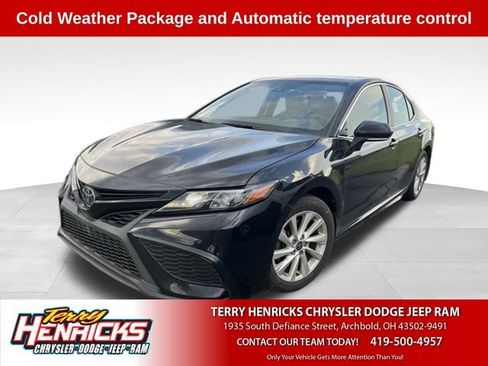 Used 2023 Toyota Camry SE FWD image 1